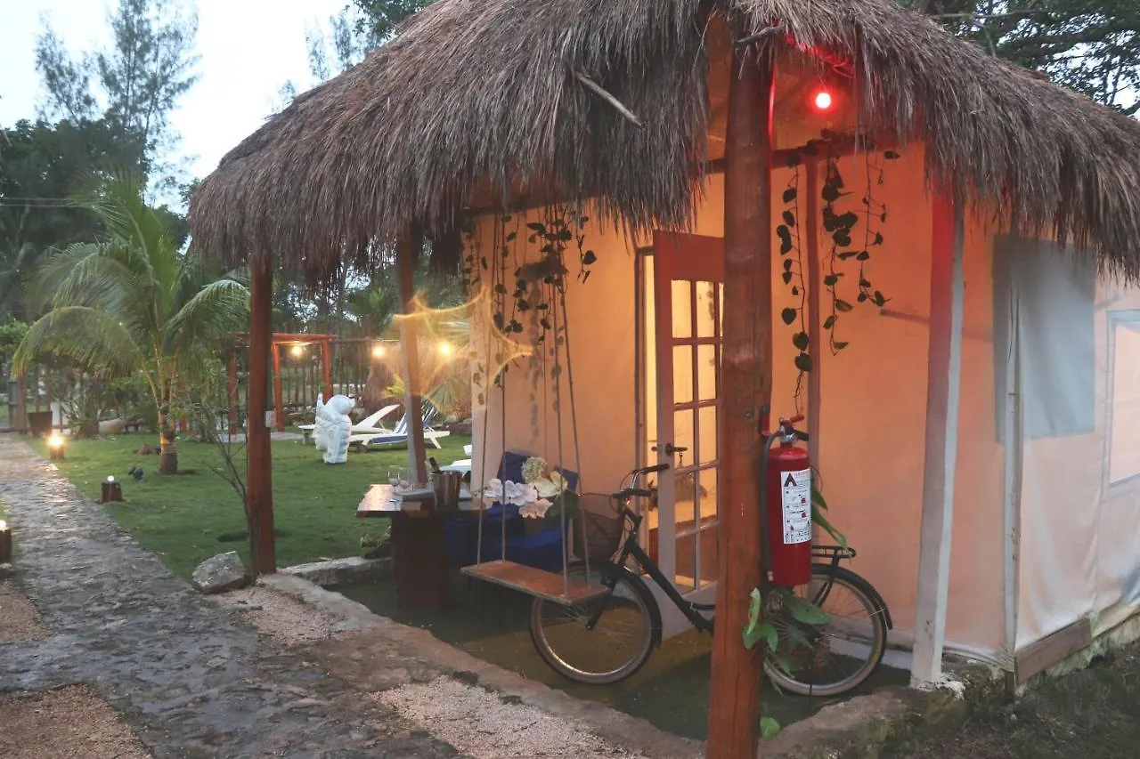 Hotel Natura Glamping Caribe Playa del Carmen Mexiko